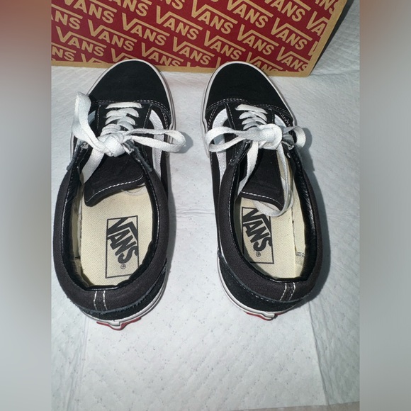 Old Skool Black & White Vans - Picture 6 of 6